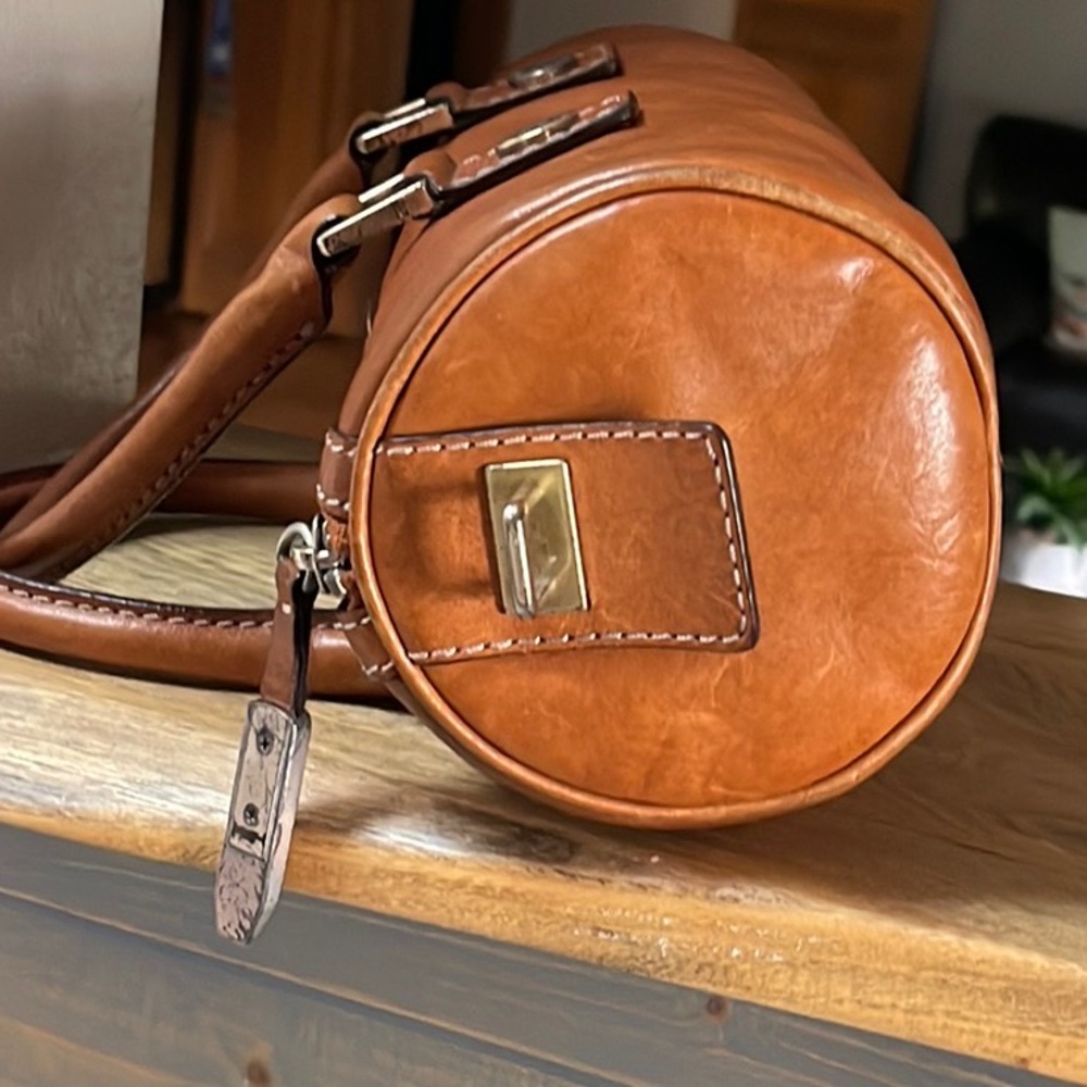 Vintage Michael Kors Tan Leather Barrel Satchel - Picture 10 of 15